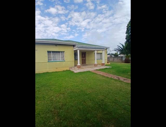 5 BEDROOM HOUSE FOR SALE IN CASSELDALE